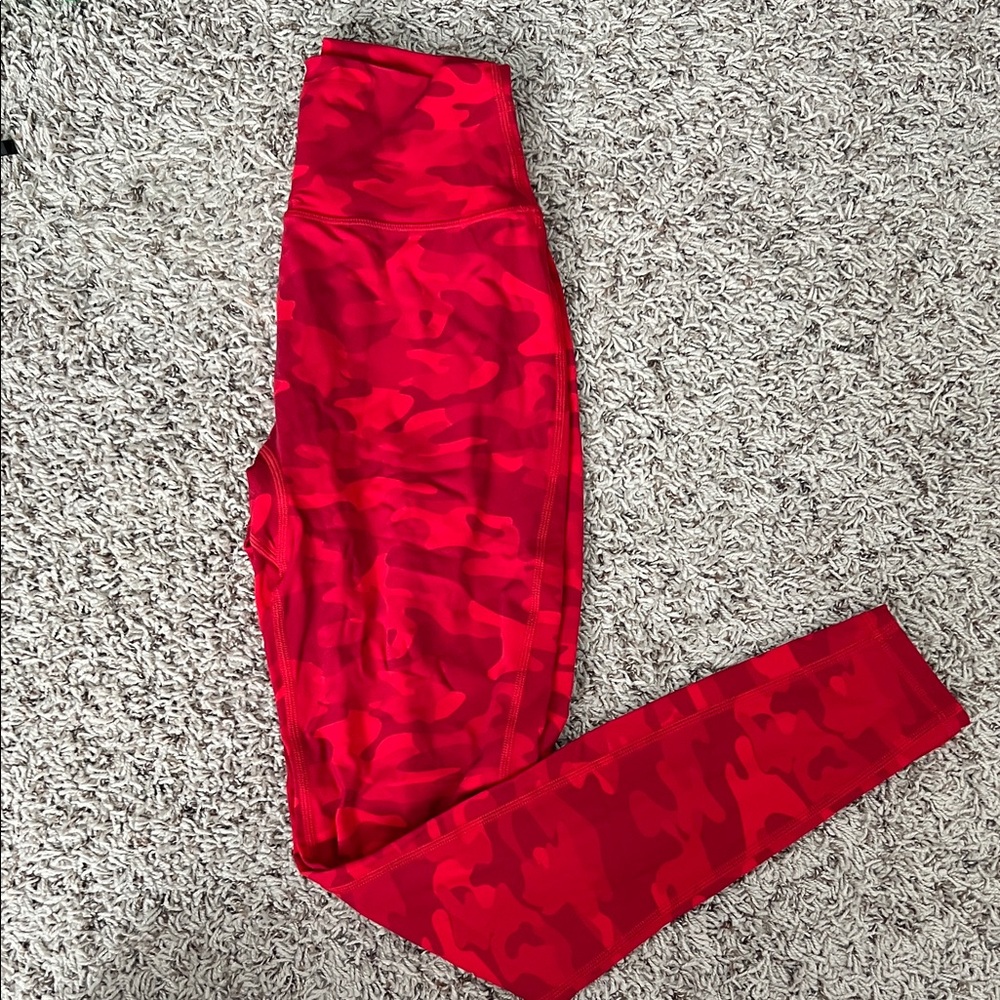Women’s Red Camo Legging